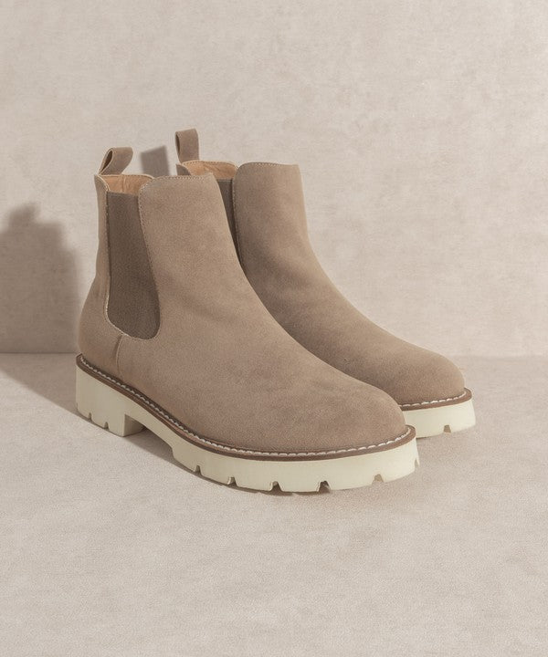 Gianna Chunky Sole Chelsea Boot