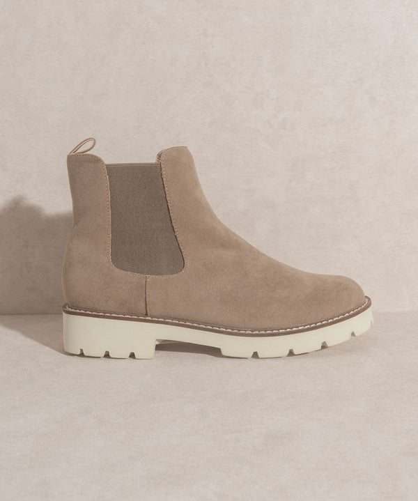 Gianna Chunky Sole Chelsea Boot