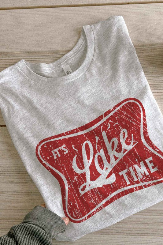 ITS LAKE TIME GRAPHIC PLUS SIZE TEE