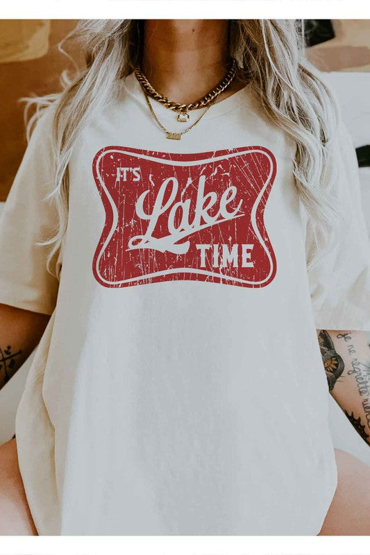 ITS LAKE TIME GRAPHIC PLUS SIZE TEE